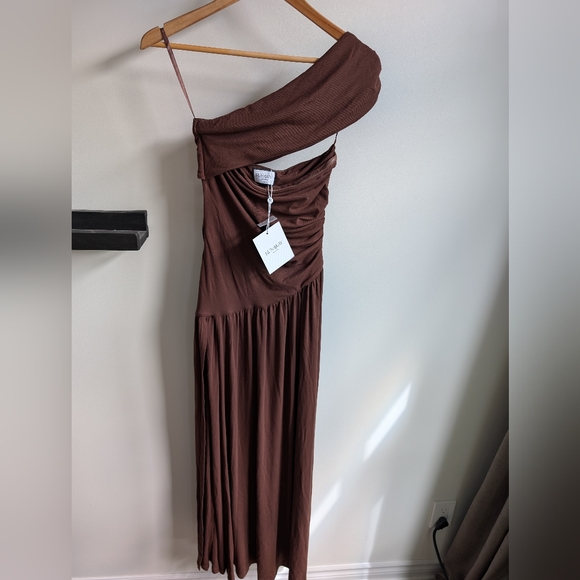 Runaway The Label Dress - Picture 4 of 6